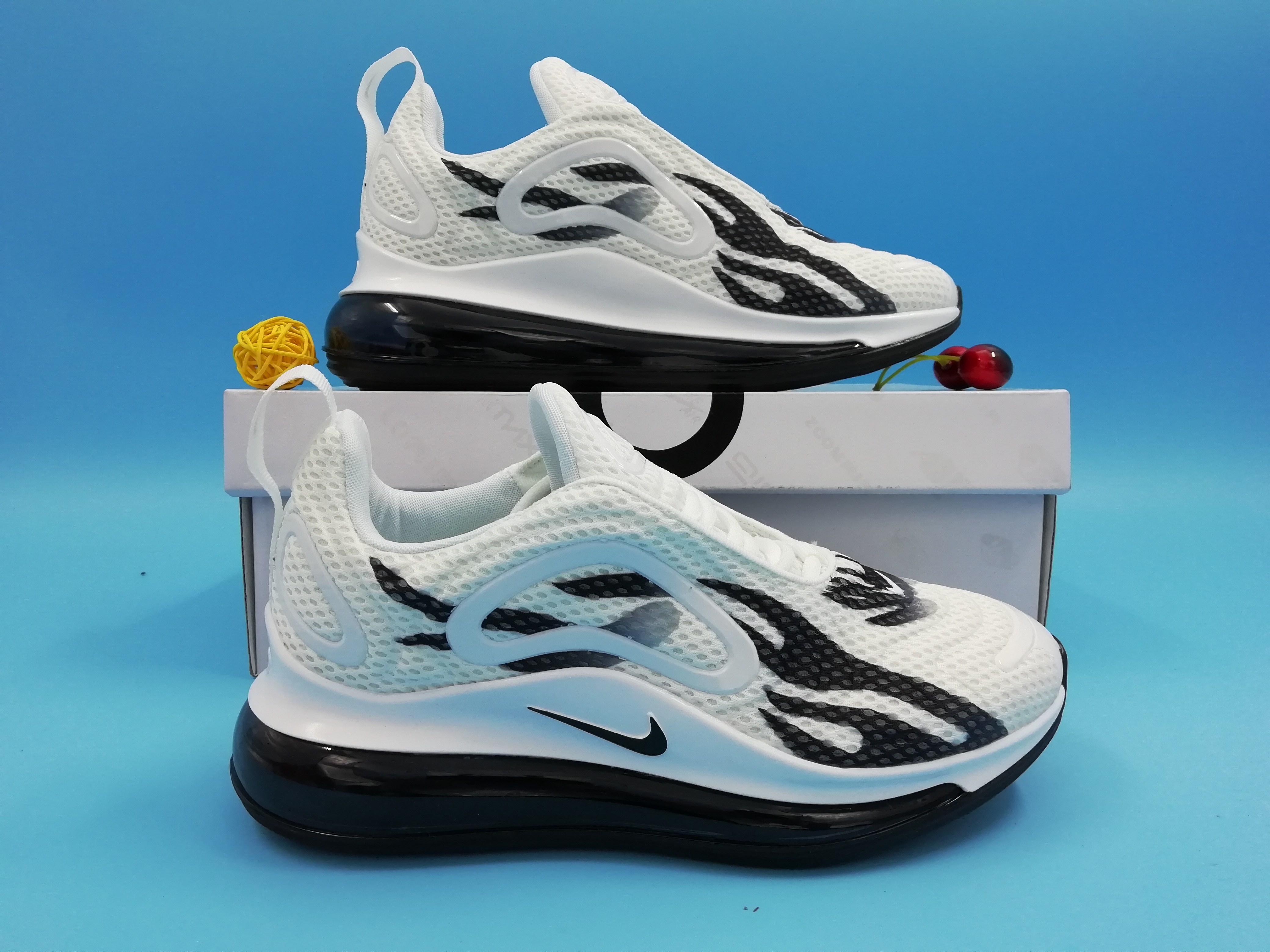 2019 Men Nike Air Max 720 Fire White Black Green Shoes - Click Image to Close